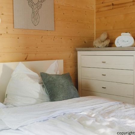 Das Paradieschen Edlitz - Stilvolles Blockhaus Mit Kamin Bagian luar foto