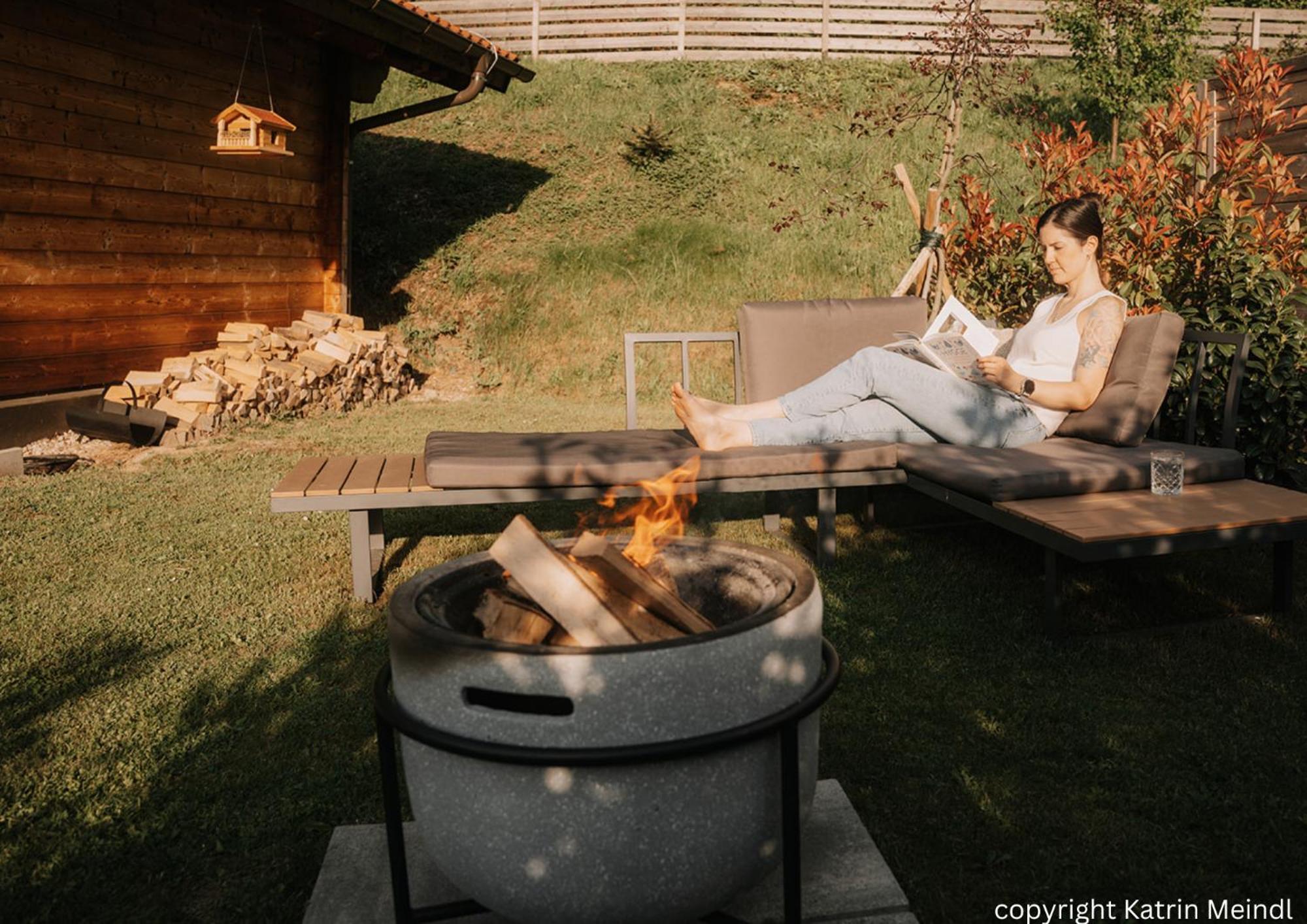 Das Paradieschen Edlitz - Stilvolles Blockhaus Mit Kamin Bagian luar foto