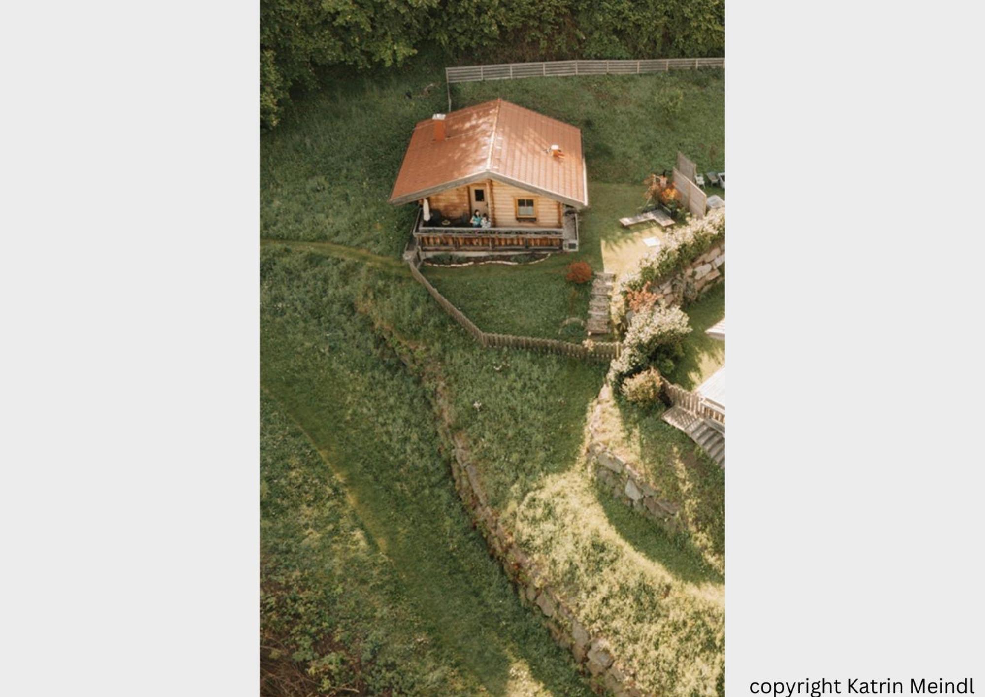 Das Paradieschen Edlitz - Stilvolles Blockhaus Mit Kamin Bagian luar foto